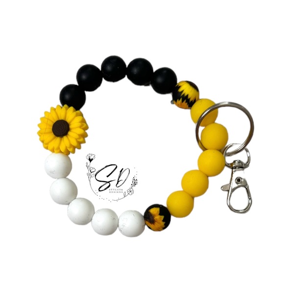7” Sunflower Silicone Keychain wristlet - Picture 3 of 4